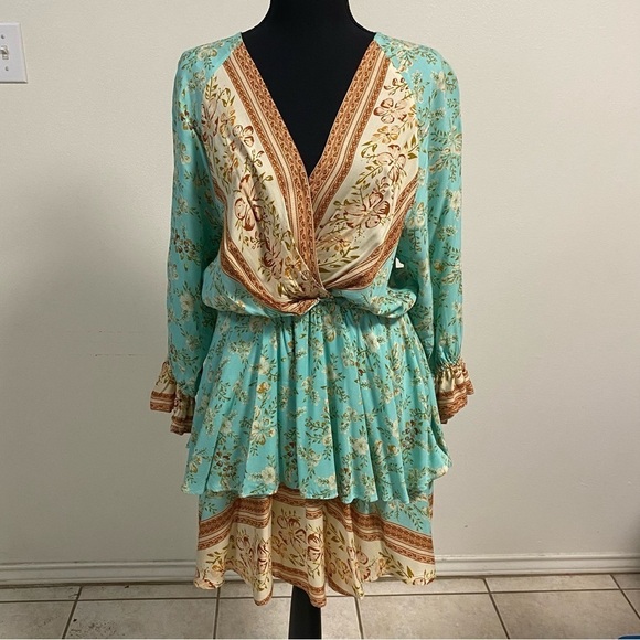 Umgee Floral Print Layered Mini Dress Size Small - Picture 1 of 17